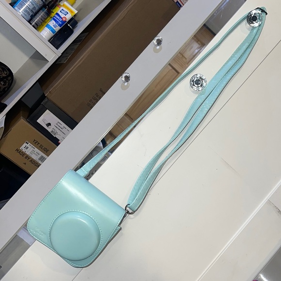 POLAROID CAMERA CASE - Picture 6 of 7